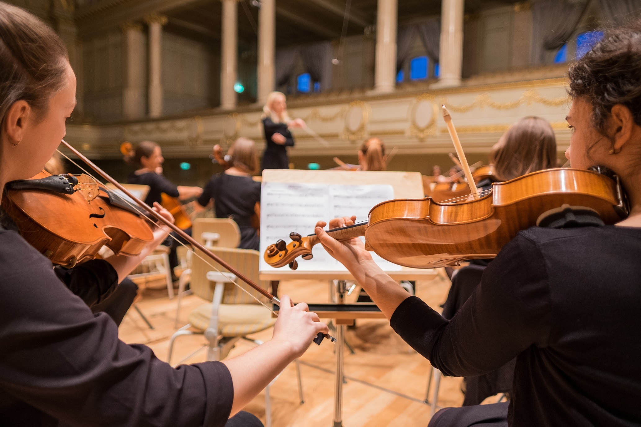 orchestra, photo by Manuel Nageli