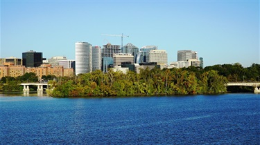 files/39770535-2daf-49bd-a55e-490e23152797/Rosslyn-skyline.jpg